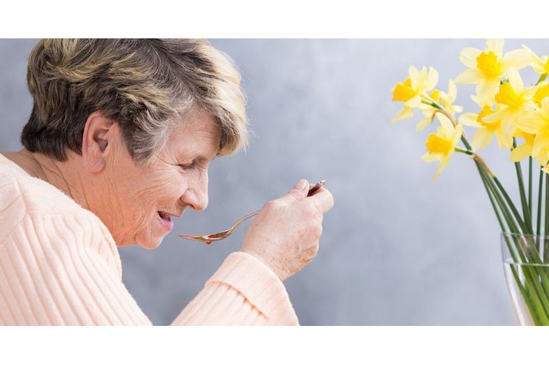 Dénutrition : quand des repas trop légers mettent la santé des aînés à risque